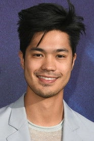 Ảnh diễn viên Ross Butler